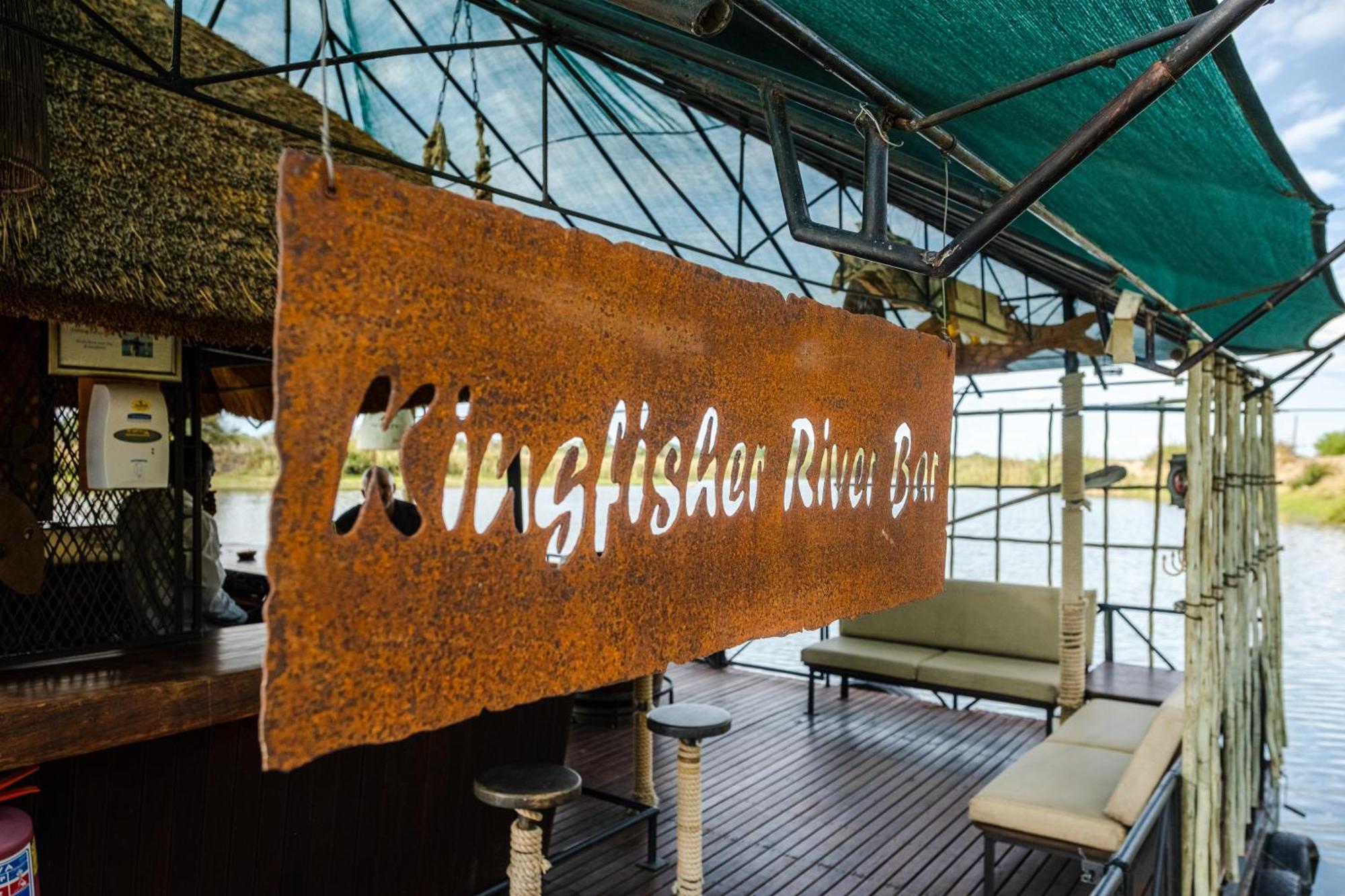 Taranga Safari Lodge รุนดู ภายนอก รูปภาพ
