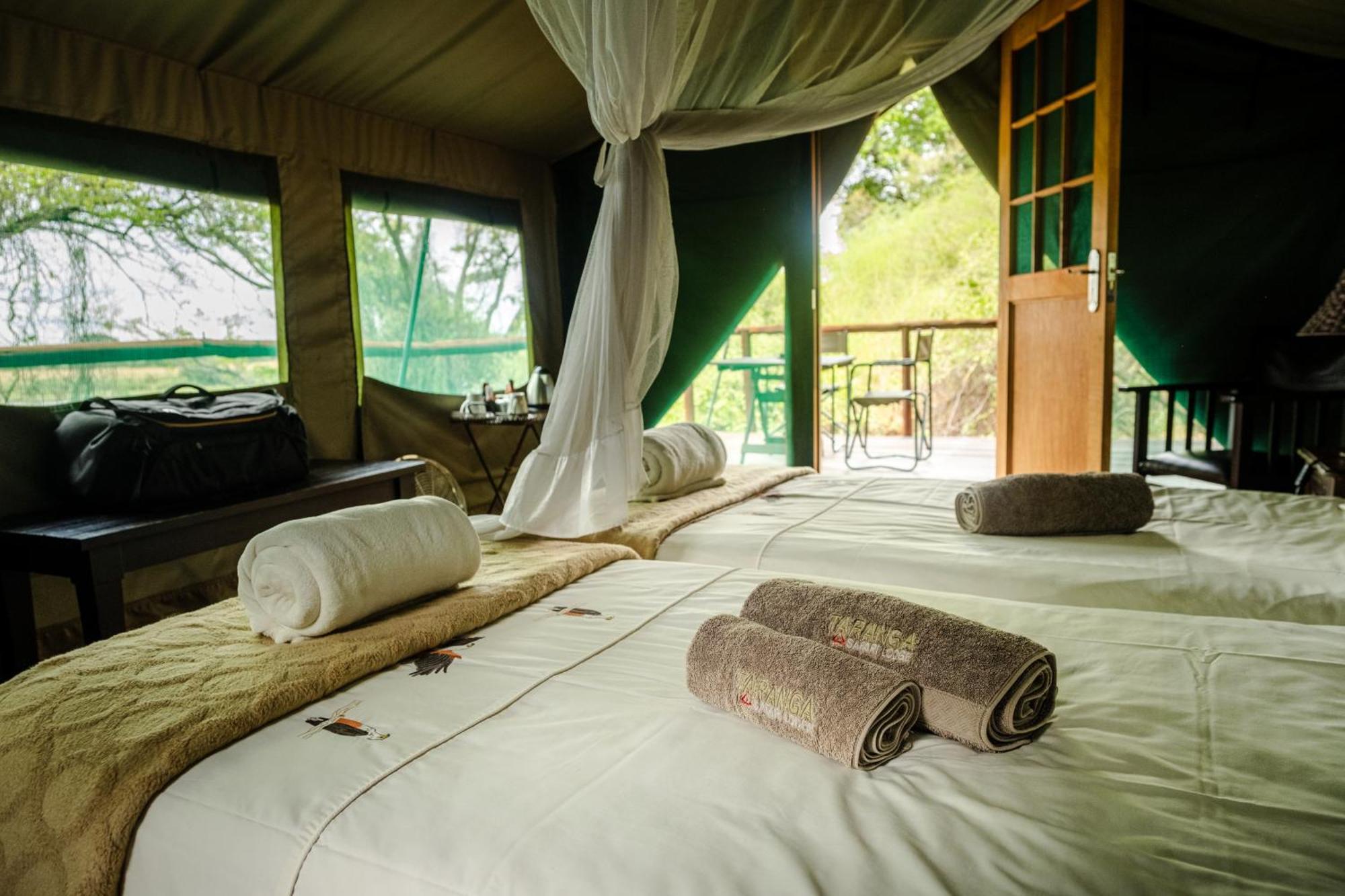 Taranga Safari Lodge รุนดู ภายนอก รูปภาพ