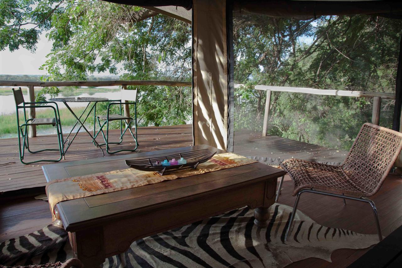 Taranga Safari Lodge รุนดู ภายนอก รูปภาพ